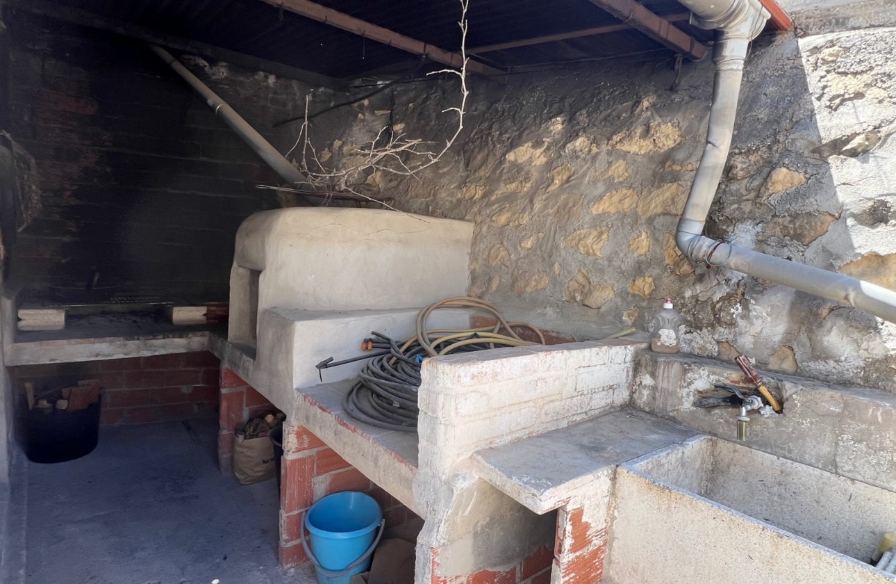 Resale - Finca / Country Property - Crevillente