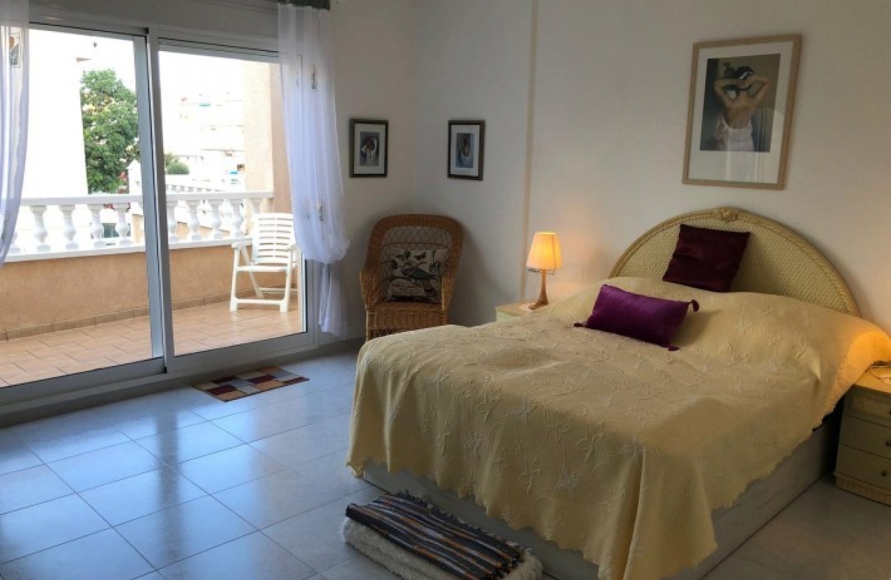 Resale - Apartment / flat - Orihuela Costa - Playa Flamenca