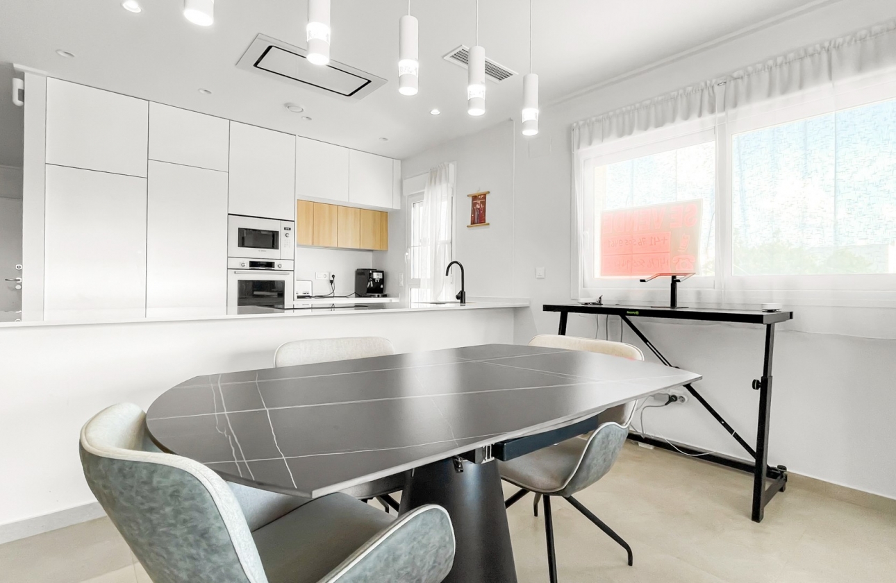 Resale - Apartment / flat - Guardamar del Segura - El Raso