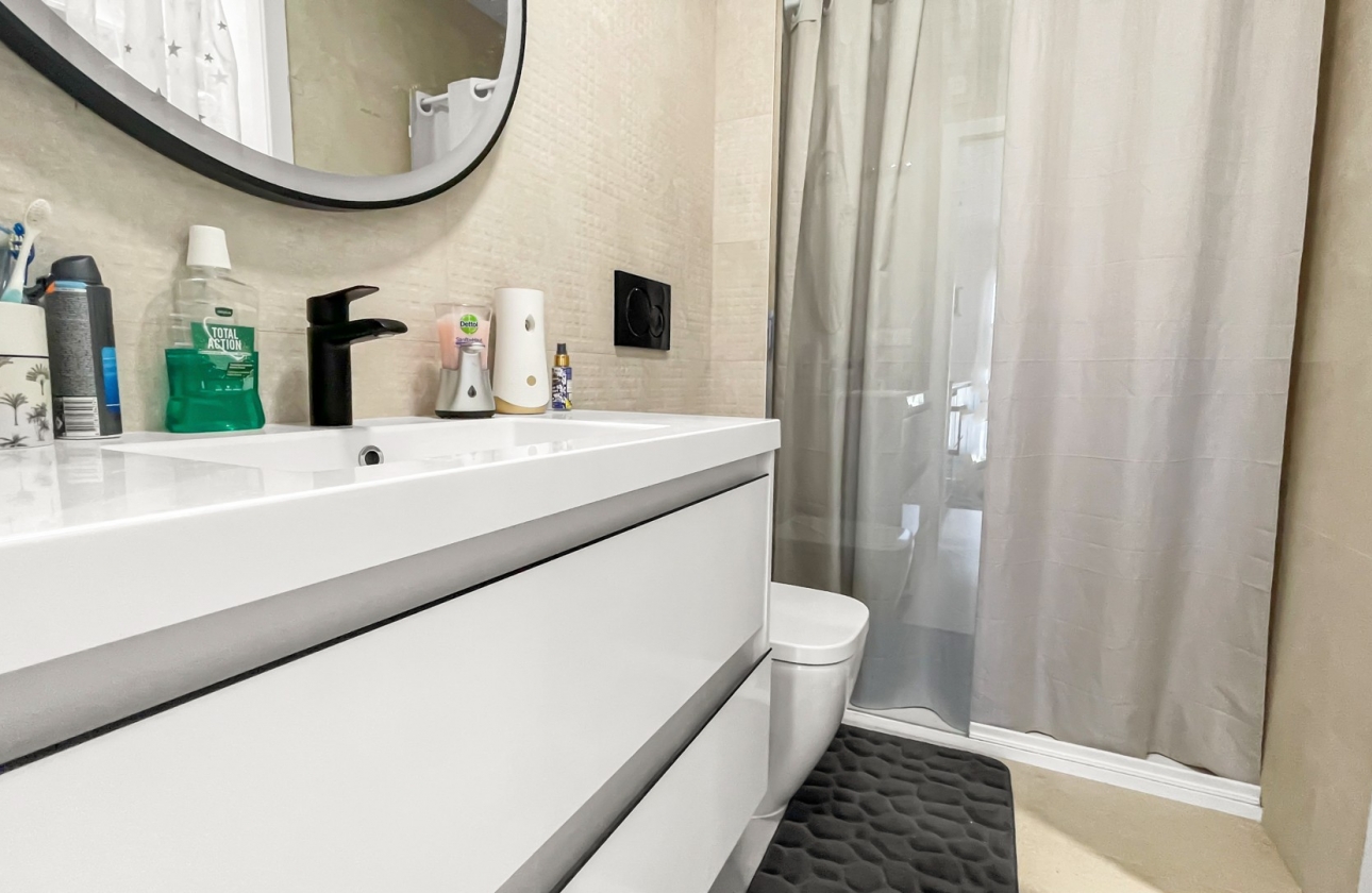 Resale - Apartment / flat - Guardamar del Segura - El Raso