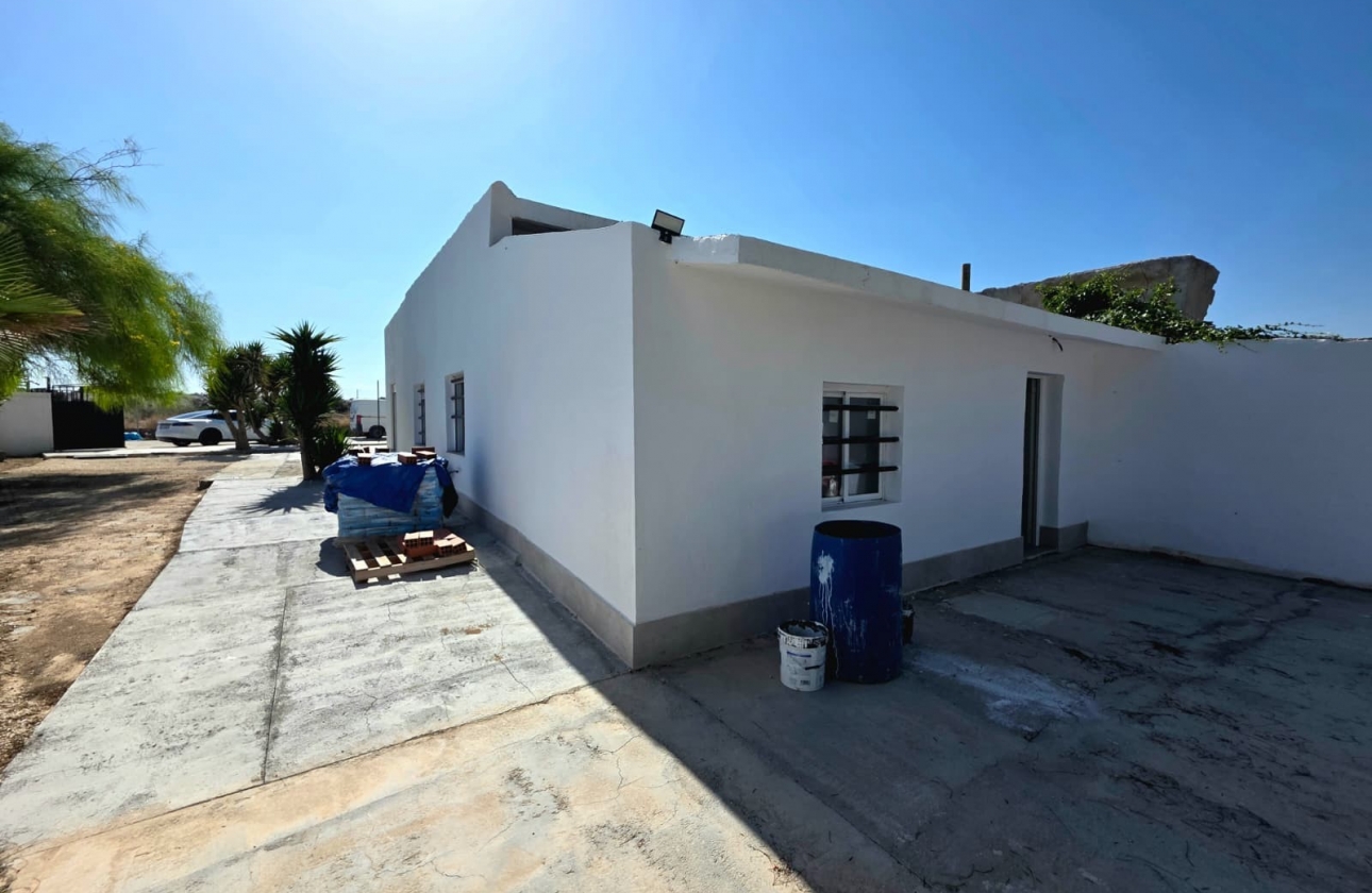 Resale - Villa - San Fulgencio - La Marina