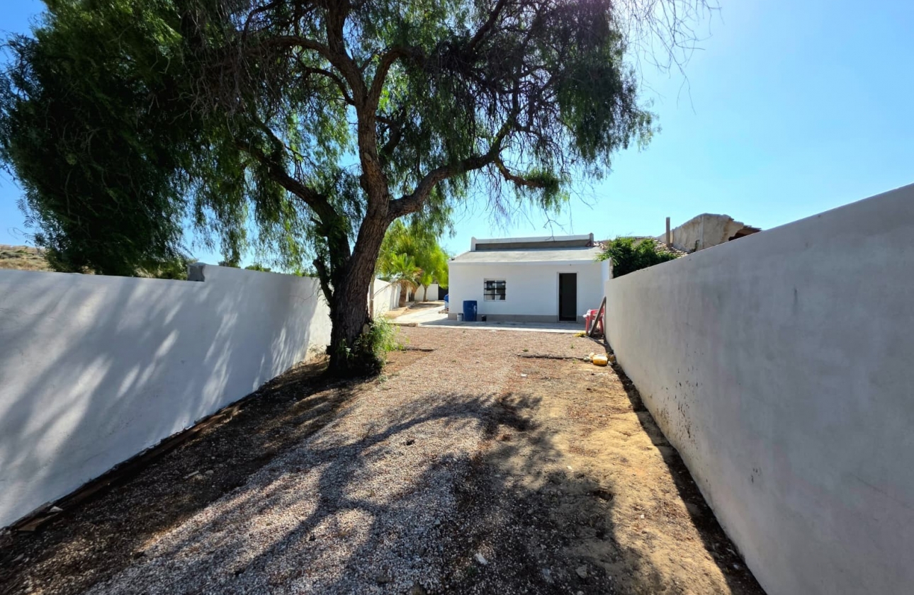 Resale - Villa - San Fulgencio - La Marina