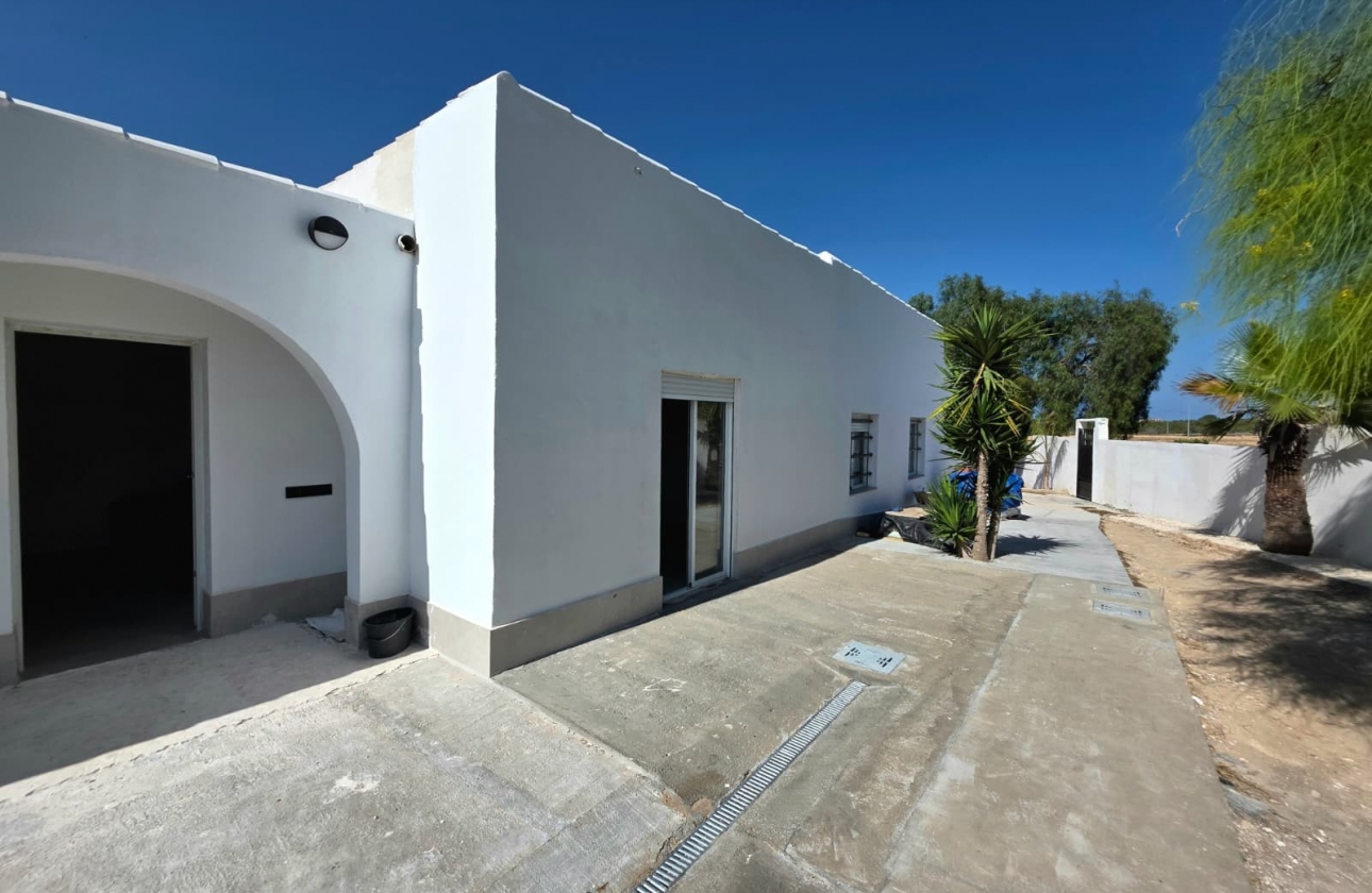 Resale - Villa - San Fulgencio - La Marina