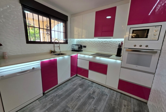 Resale - Villa - Torrevieja - Sector 25
