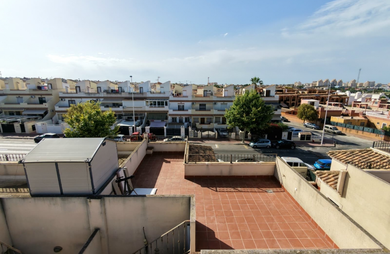 Resale - Villa - Torrevieja - Sector 25
