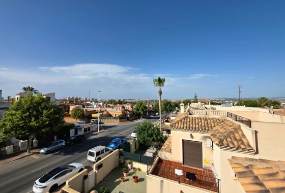 Resale - Villa - Torrevieja - Sector 25