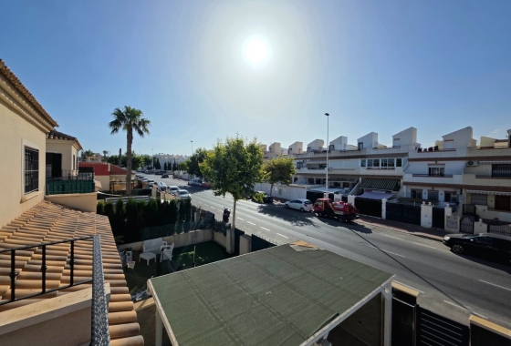 Resale - Villa - Torrevieja - Sector 25