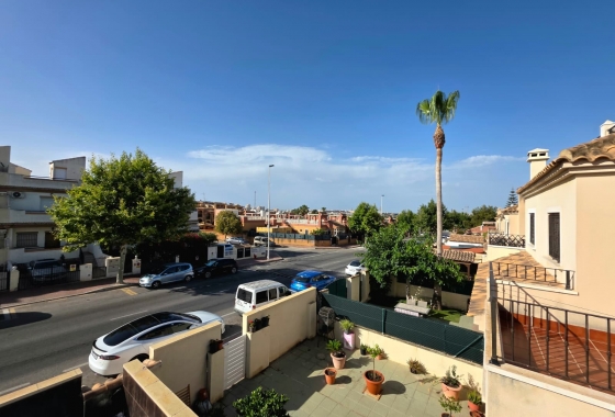 Resale - Villa - Torrevieja - Sector 25