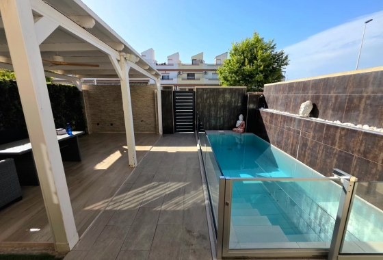 Resale - Villa - Torrevieja - Sector 25