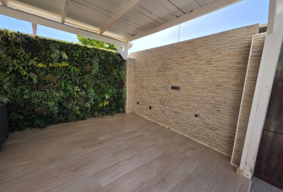 Resale - Villa - Torrevieja - Sector 25