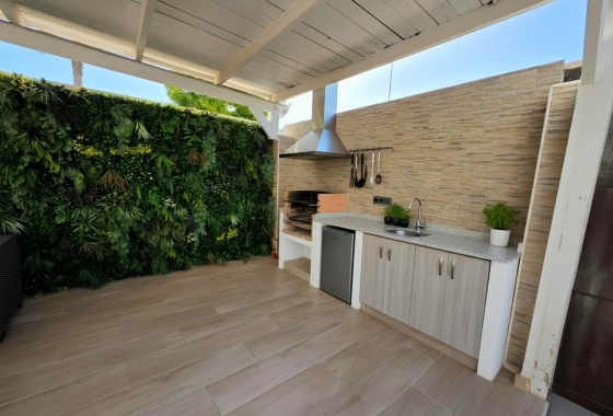 Resale - Villa - Torrevieja - Sector 25