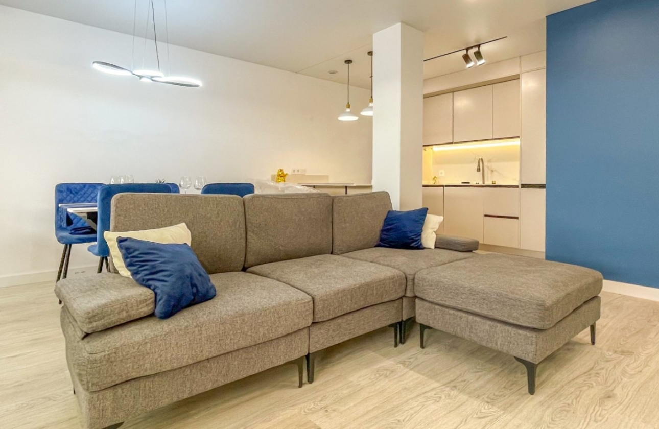 Resale - Apartment / flat - Torrevieja - El Acequión - Los Náufragos