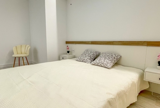 Resale - Apartment / flat - Torrevieja - El Acequión - Los Náufragos