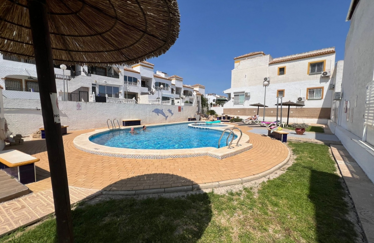 Wiederverkauf - Wohnung - Orihuela Costa - Entre Naranjos - Vistabella Golf