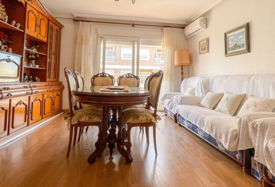 Wiederverkauf - Wohnung - Torrevieja - El Acequión - Los Náufragos