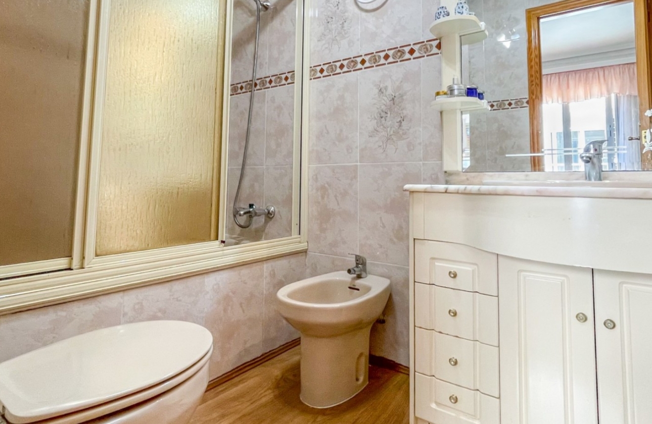 Wiederverkauf - Wohnung - Torrevieja - El Acequión - Los Náufragos