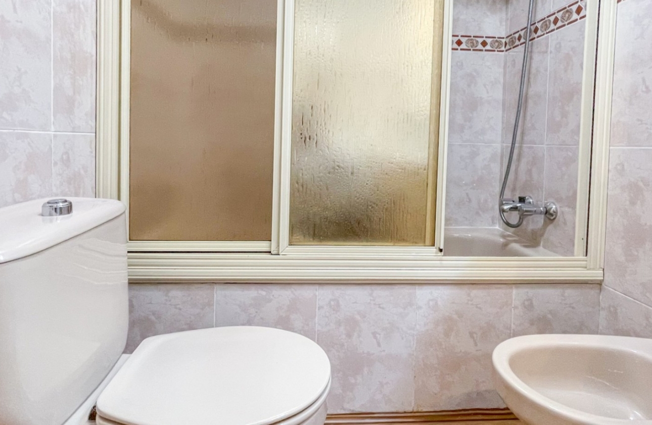 Wiederverkauf - Wohnung - Torrevieja - El Acequión - Los Náufragos