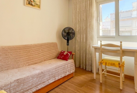 Wiederverkauf - Wohnung - Torrevieja - El Acequión - Los Náufragos