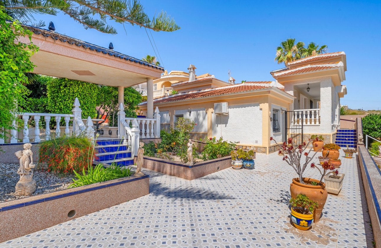 Resale - Villa - Ciudad Quesada - La Marquesa Golf