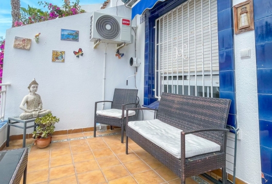 Resale - House - Orihuela Costa - La Rioja