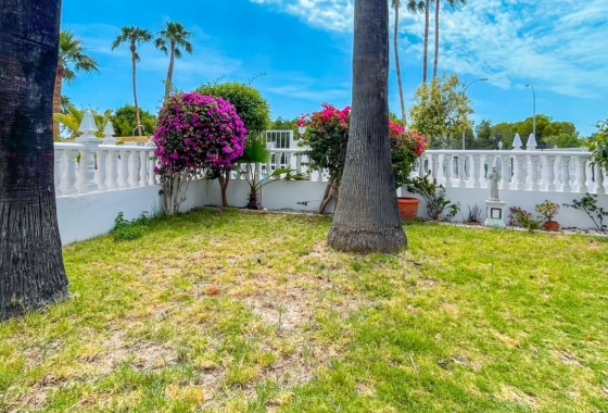 Resale - House - Orihuela Costa - La Rioja