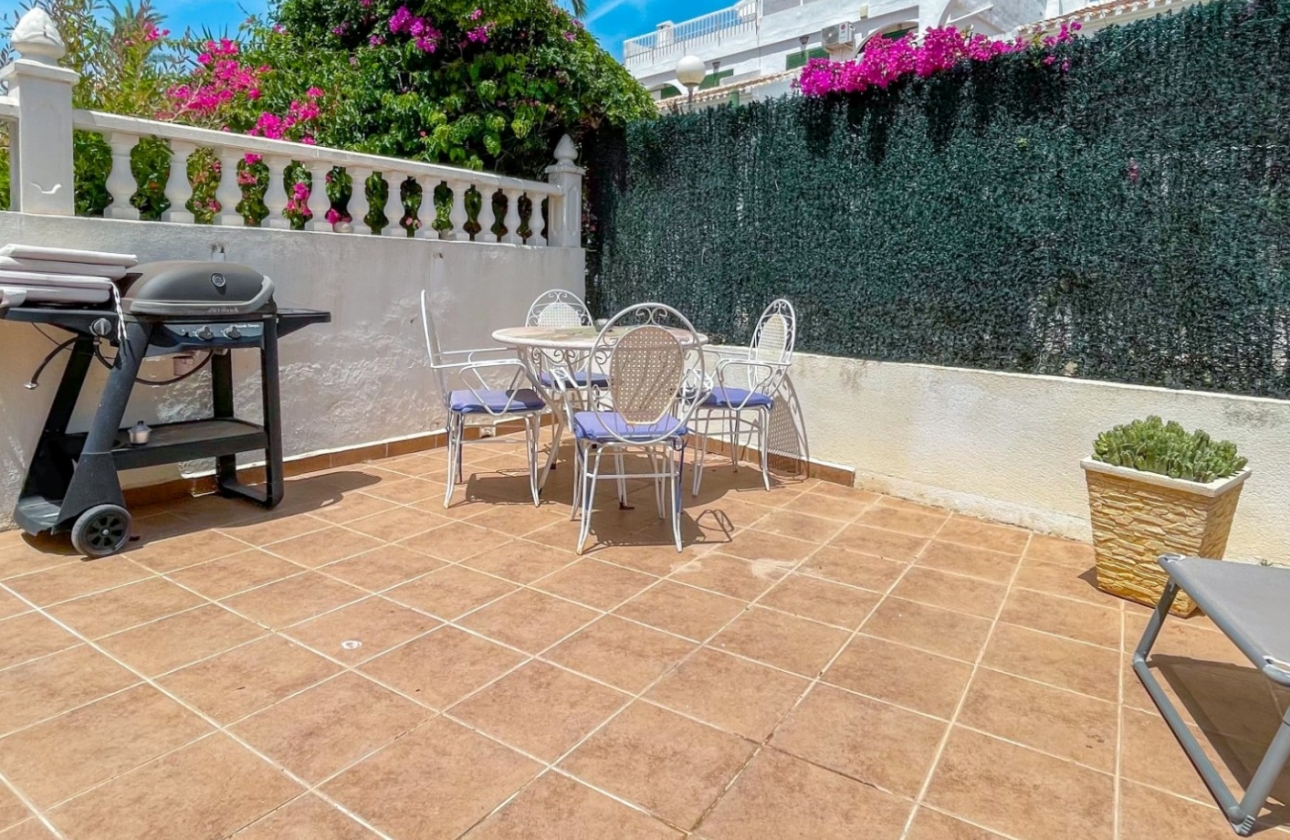 Resale - House - Orihuela Costa - La Rioja