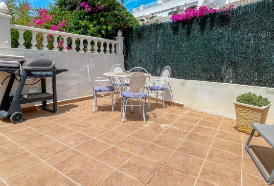 Resale - House - Orihuela Costa - La Rioja