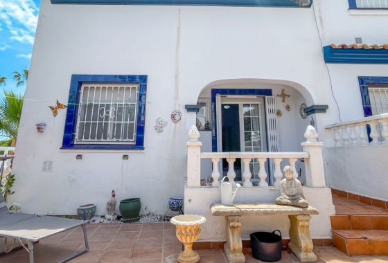 Resale - House - Orihuela Costa - La Rioja