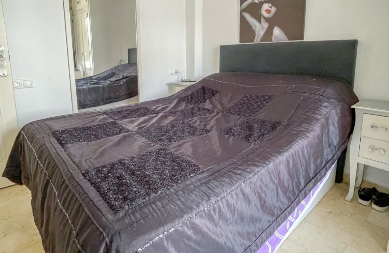 Resale - House - Orihuela Costa - La Rioja