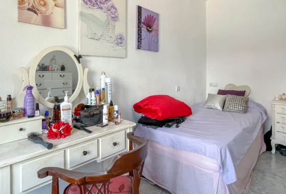 Resale - House - Orihuela Costa - La Rioja