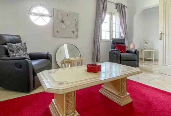 Resale - House - Orihuela Costa - La Rioja