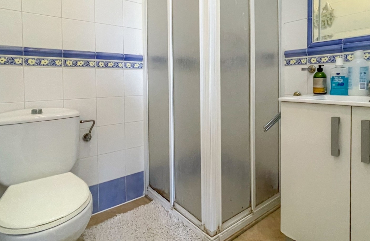 Resale - House - Orihuela Costa - La Rioja
