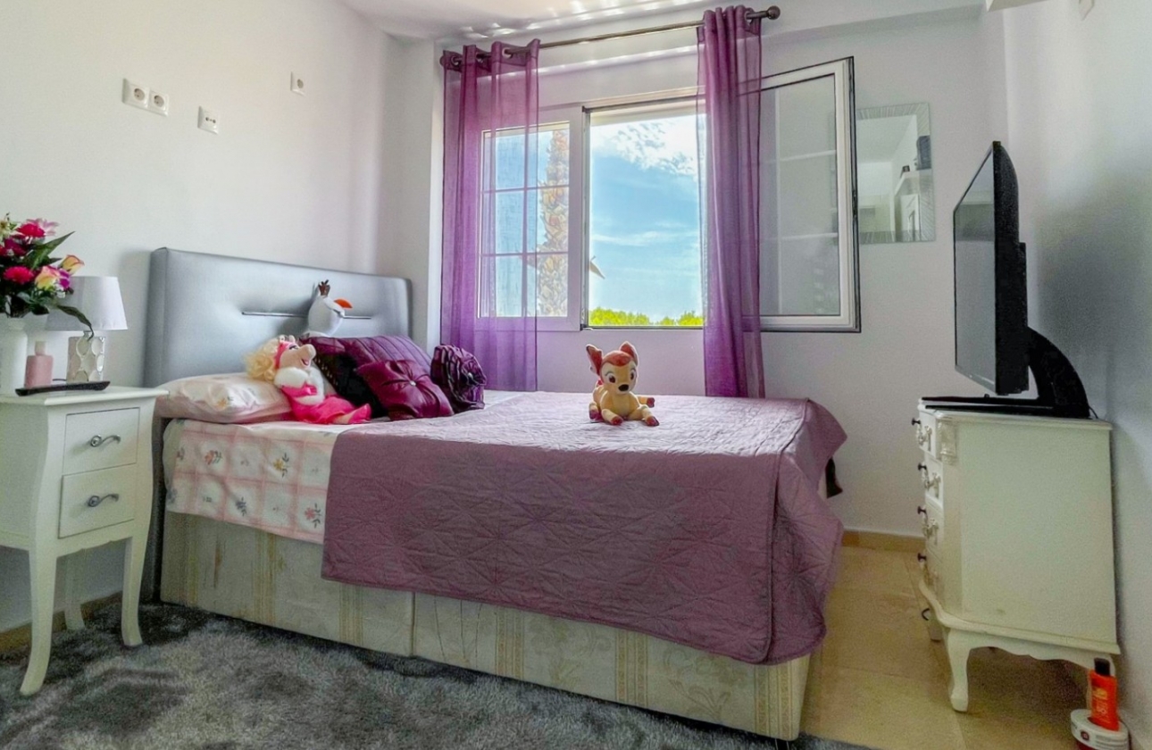 Resale - House - Orihuela Costa - La Rioja