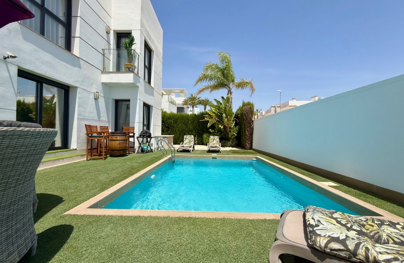 Herverkoop - Villa - Ciudad Quesada