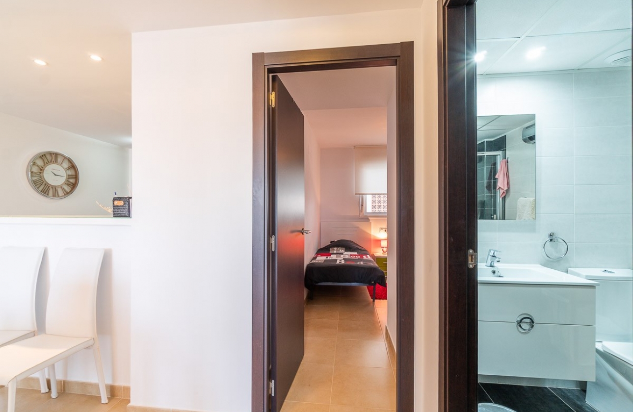 Resale - Apartment / flat - Orihuela Costa - Villamartín