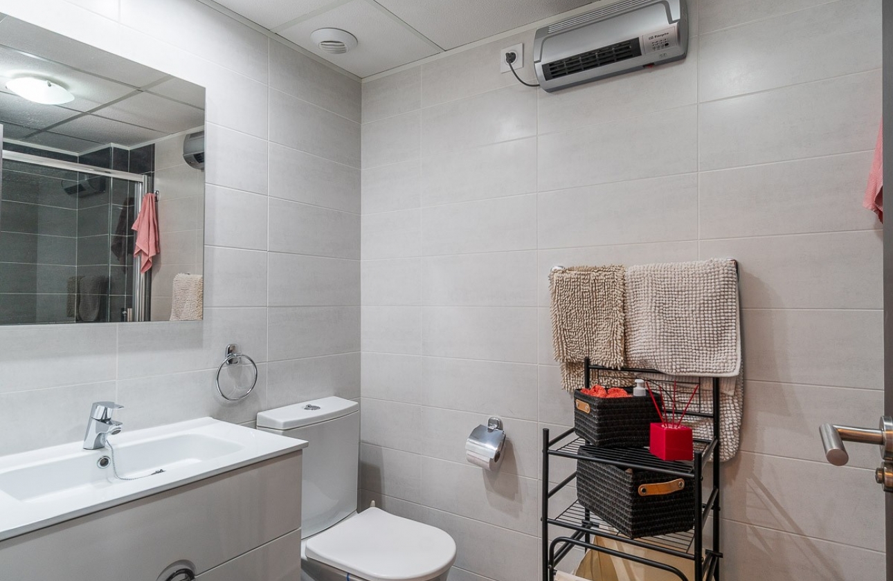 Resale - Apartment / flat - Orihuela Costa - Villamartín