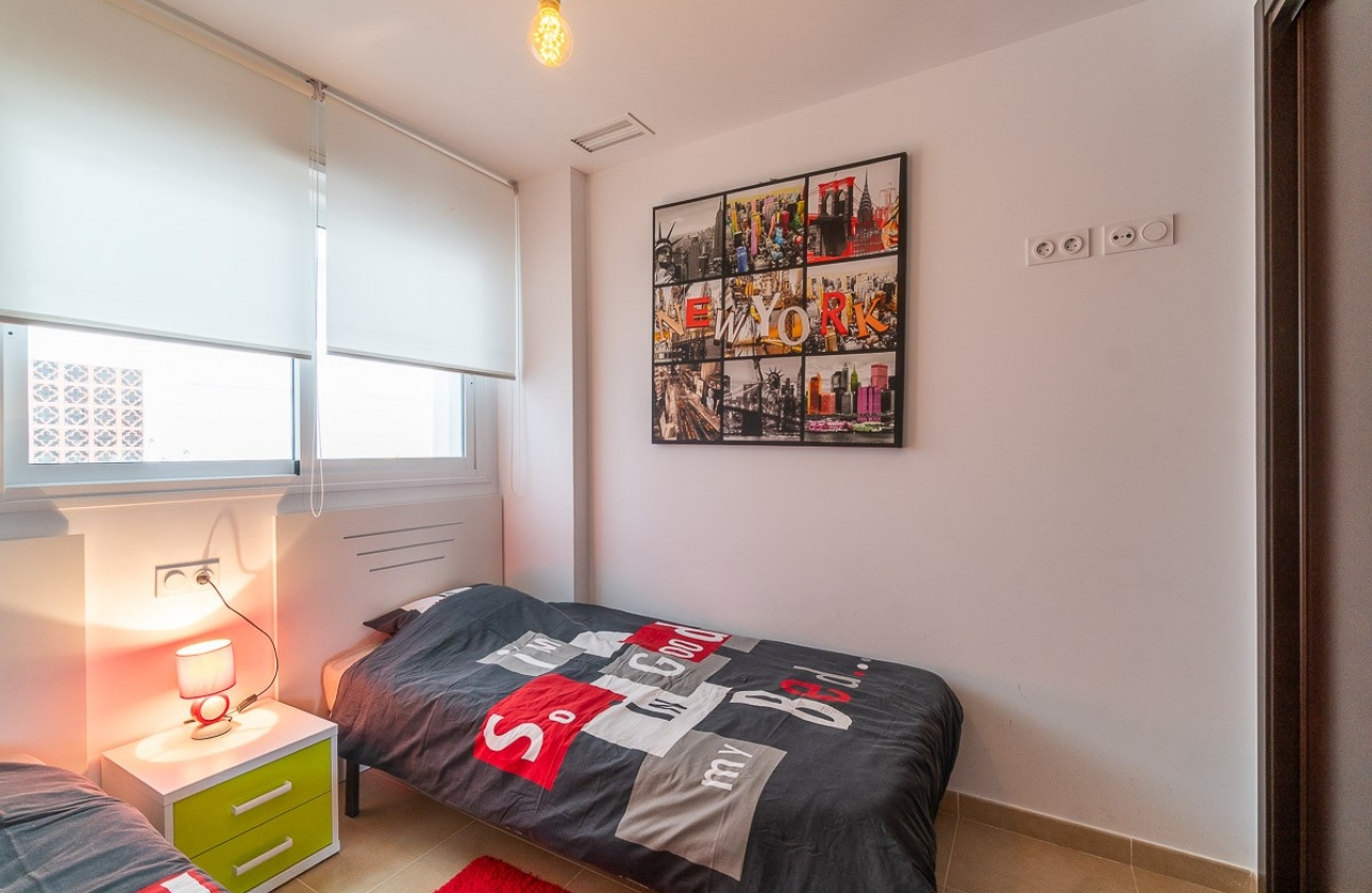 Resale - Apartment / flat - Orihuela Costa - Villamartín