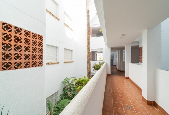 Resale - Apartment / flat - Orihuela Costa - Villamartín