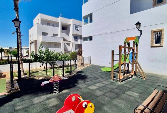 Resale - Apartment / flat - Orihuela Costa - Villamartín