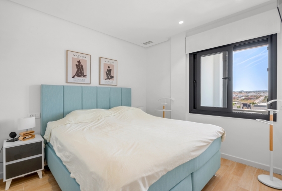 Resale - Apartment / flat - Torrevieja - Costa Blanca South