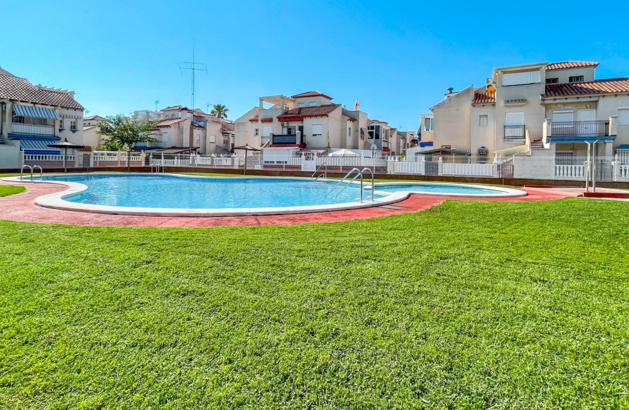 Resale - House - Orihuela Costa - Playa Flamenca