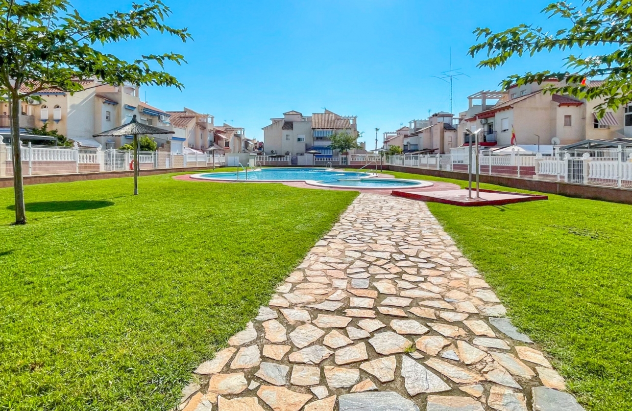 Resale - House - Orihuela Costa - Playa Flamenca