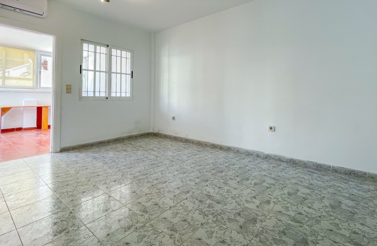 Resale - House - Orihuela Costa - Playa Flamenca