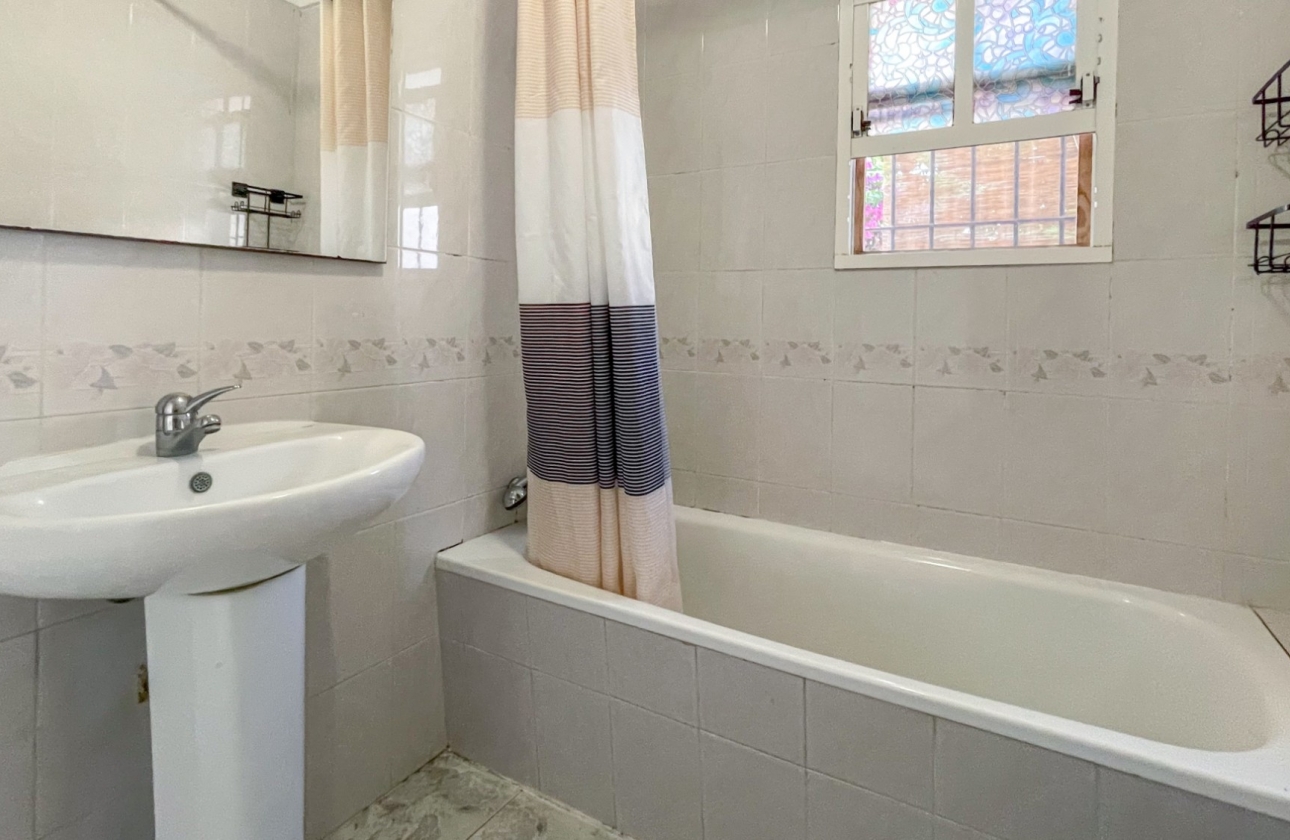 Resale - House - Orihuela Costa - Playa Flamenca