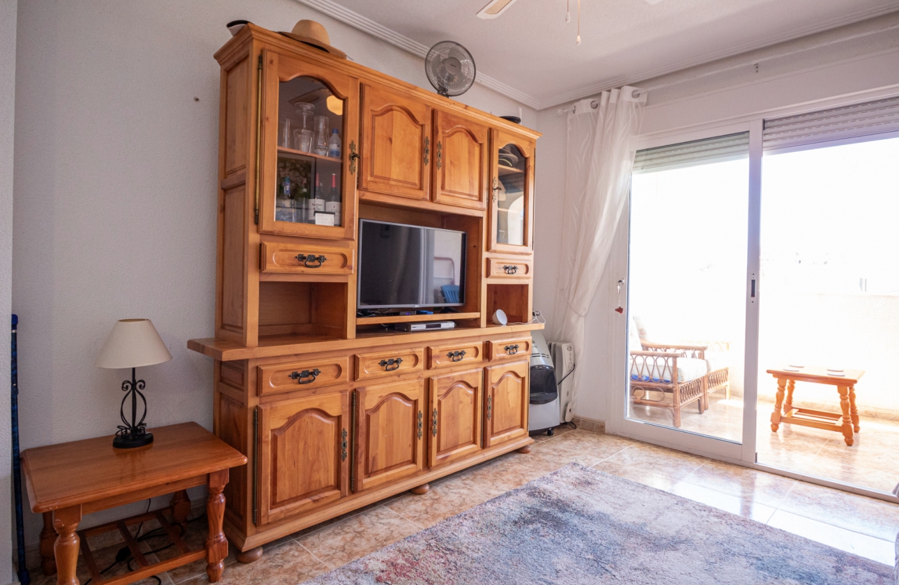 Wiederverkauf - Wohnung - Orihuela Costa - Beachside