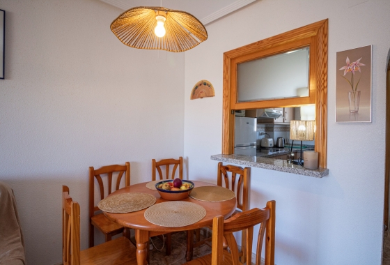 Wiederverkauf - Wohnung - Orihuela Costa - Beachside