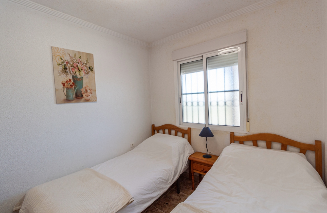 Wiederverkauf - Wohnung - Orihuela Costa - Beachside