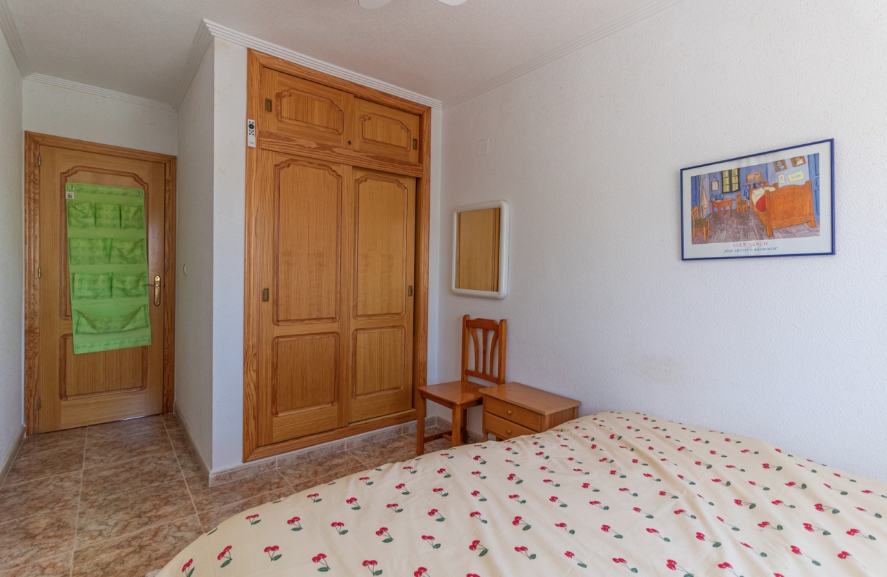 Wiederverkauf - Wohnung - Orihuela Costa - Beachside