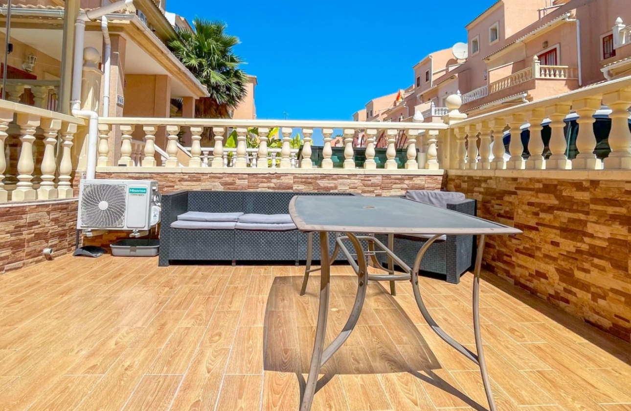 Wiederverkauf - House - Orihuela Costa - Playa Flamenca