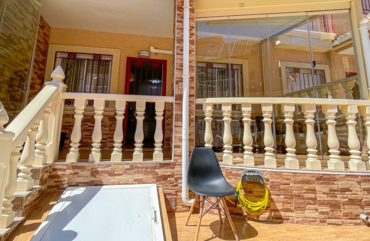 Wiederverkauf - House - Orihuela Costa - Playa Flamenca